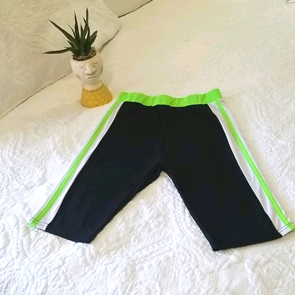 FREE - Biker shorts - Picture 1 of 3